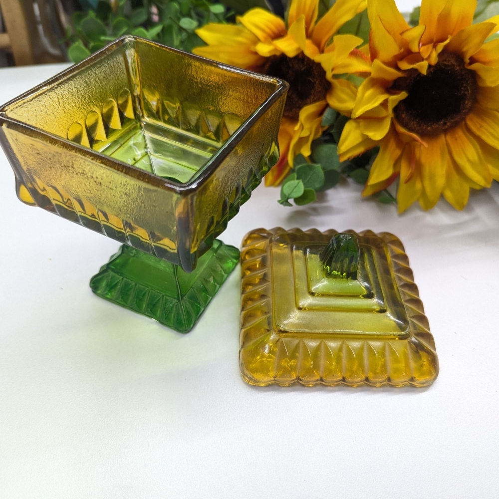 V I N T A G E:: Two Tone Yellow Green Candy Dish